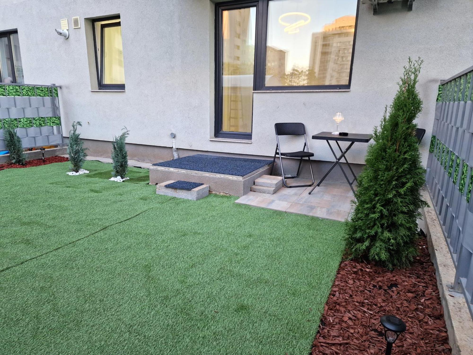 Studio&Garden! Rosu Bagian luar foto