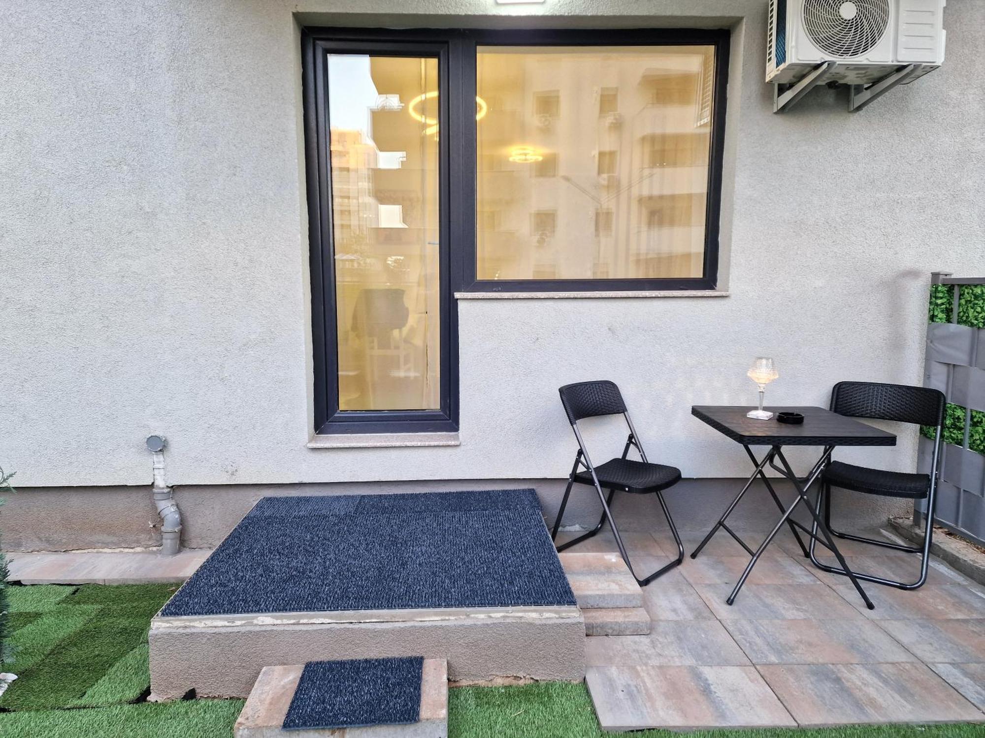 Studio&Garden! Rosu Bagian luar foto